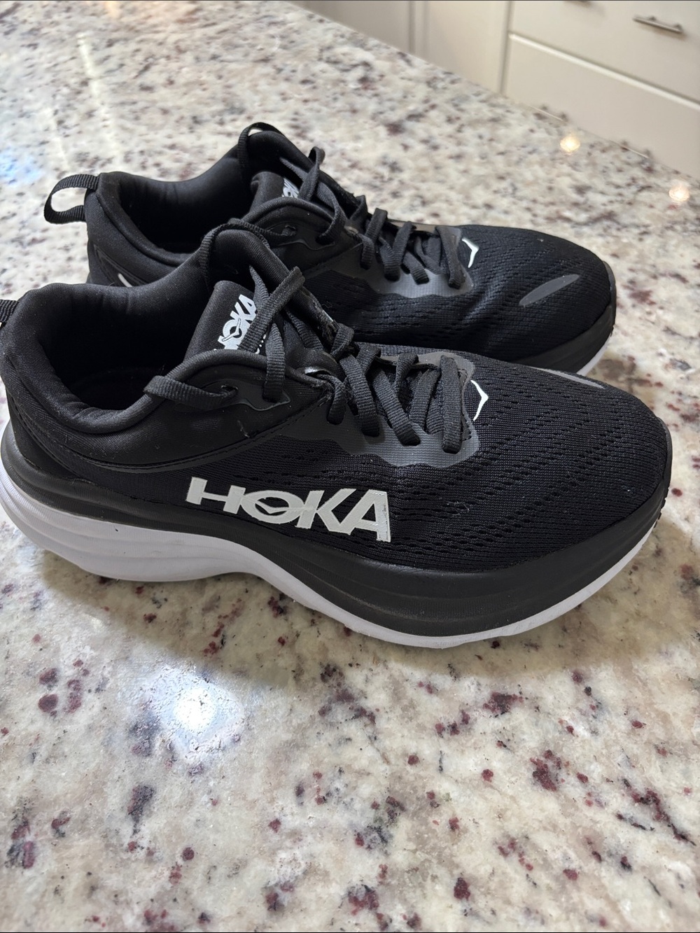 Hoka Bondi 9 Women’s Running Shoes - size 7 - in EUC
